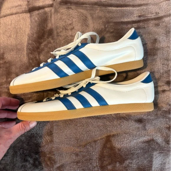 Adidas Men’s size 9.5 Spezial 3 Stripe shoes Leather Blue/White New WO Tags! - Picture 2 of 10